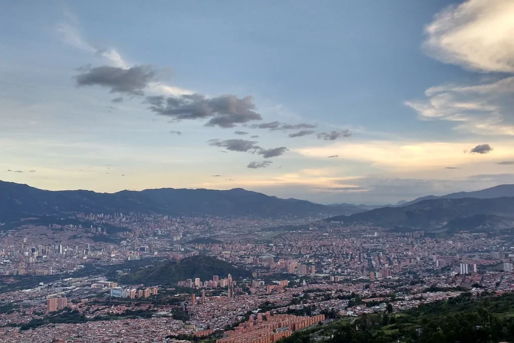 Mudanzas Sincelejo a Medellín | 318 559 2555
